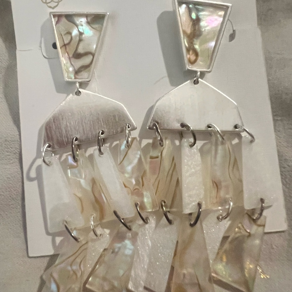 Kendra Scott Silver and Cream Geometric Earrings
